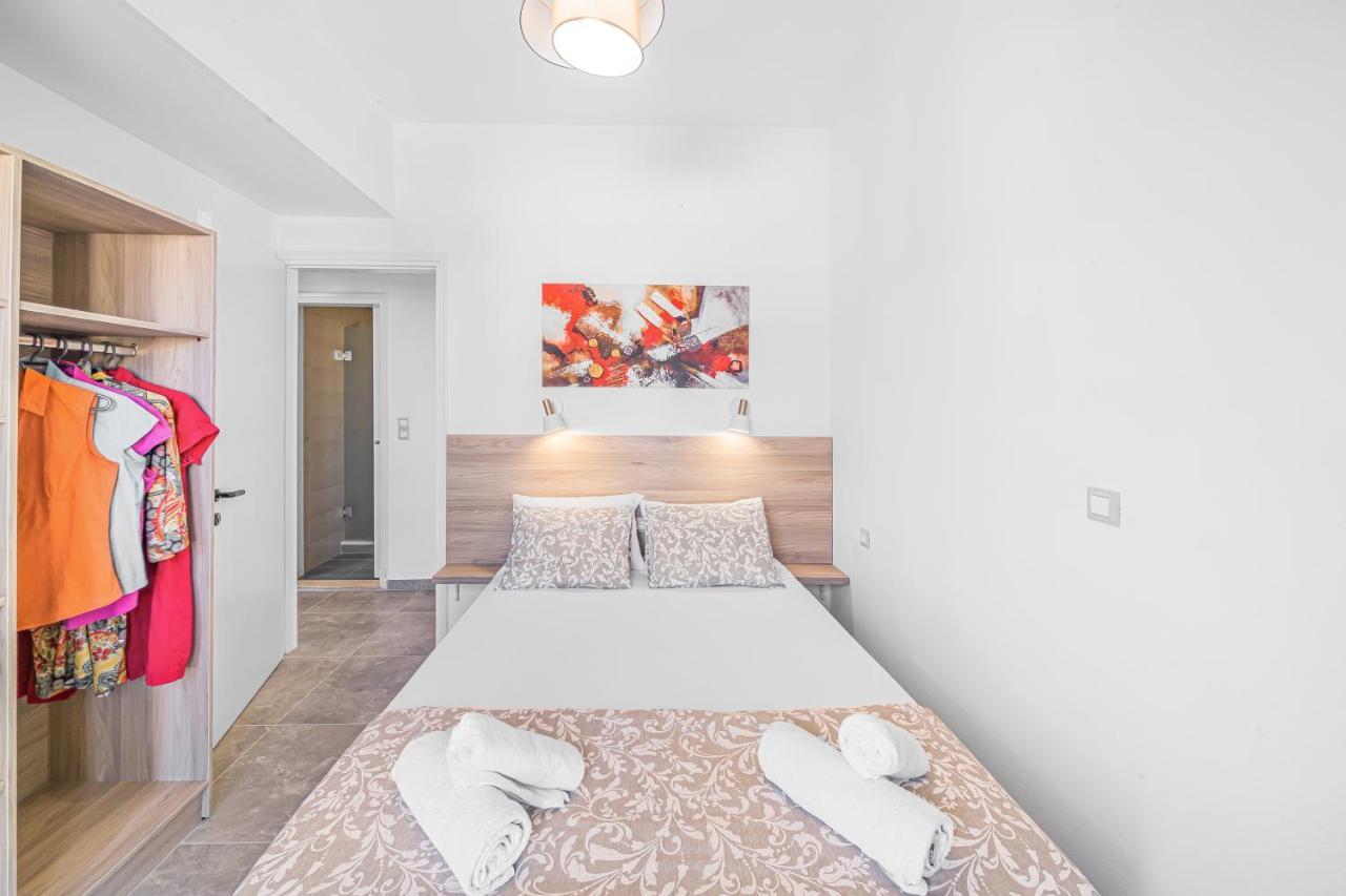 Happy Days Aparthotel มาเลีย ภายนอก รูปภาพ