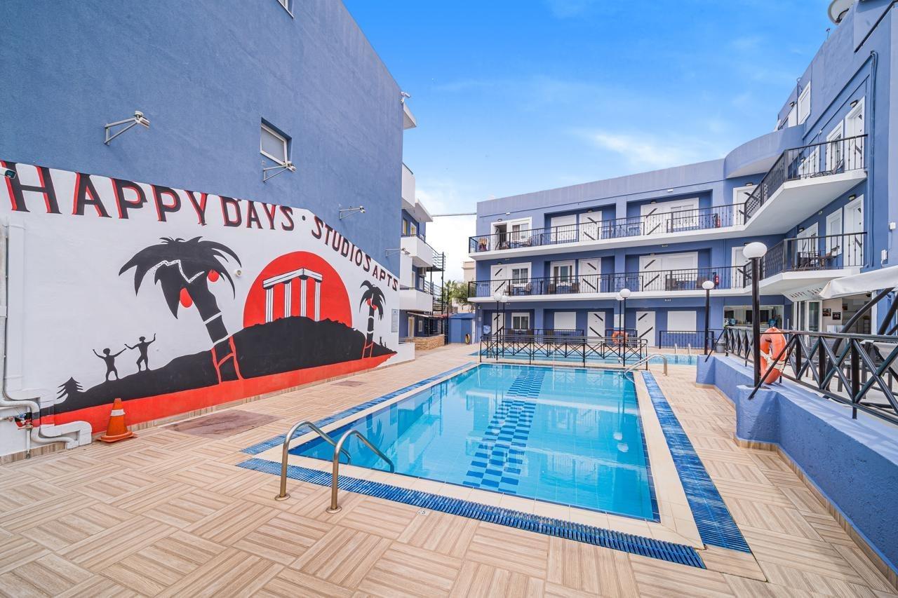 Happy Days Aparthotel มาเลีย ภายนอก รูปภาพ